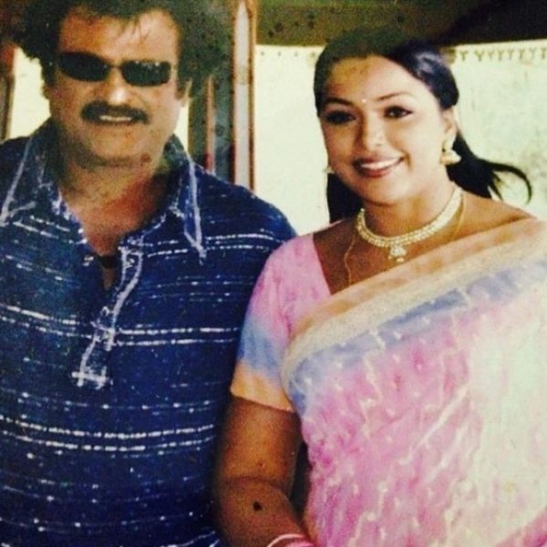 vadivelu wife